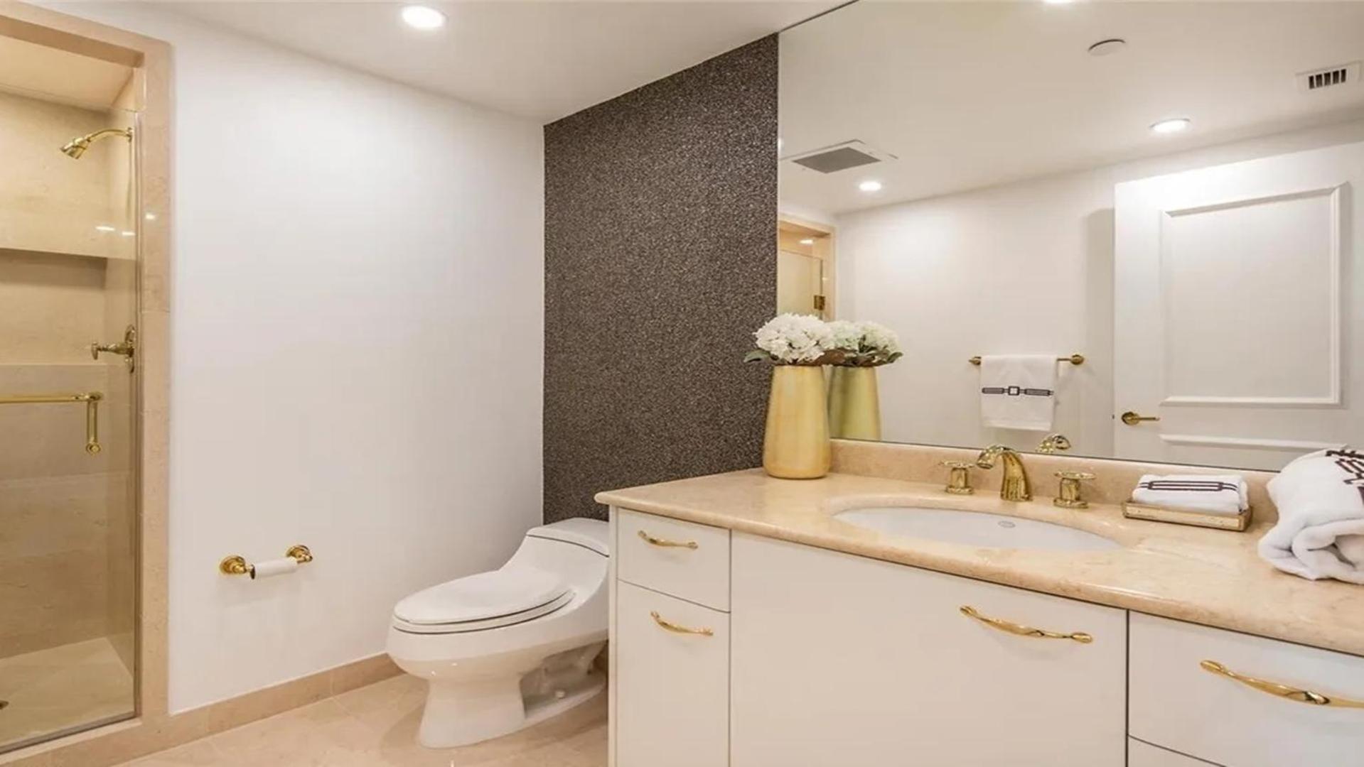 Stunning Four Bedroom Fully Professionally Remodeled Apartment Las Vegas Eksteriør bilde