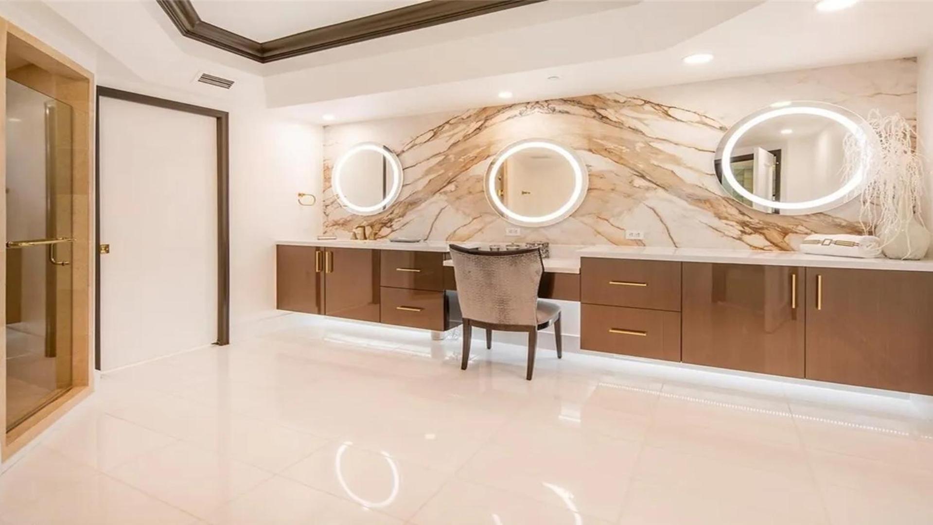 Stunning Four Bedroom Fully Professionally Remodeled Apartment Las Vegas Eksteriør bilde