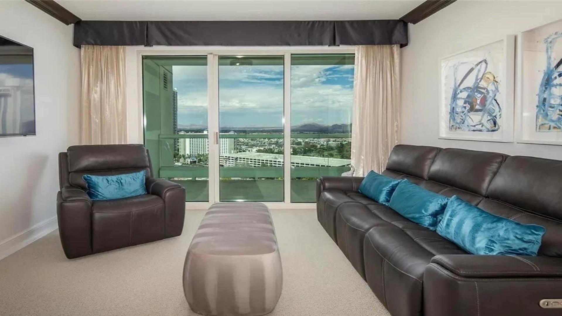 Stunning Four Bedroom Fully Professionally Remodeled Apartment Las Vegas Eksteriør bilde