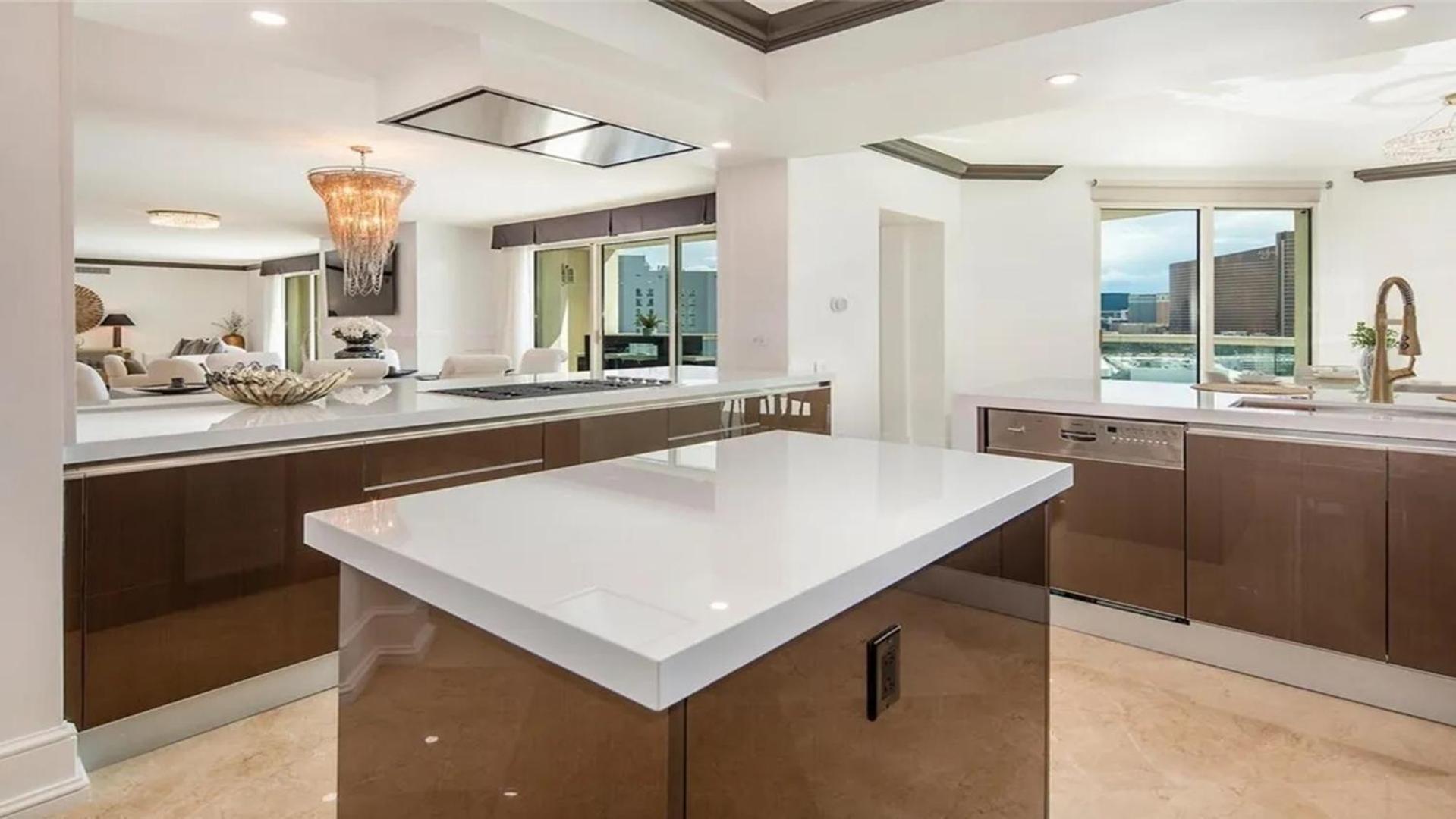Stunning Four Bedroom Fully Professionally Remodeled Apartment Las Vegas Eksteriør bilde