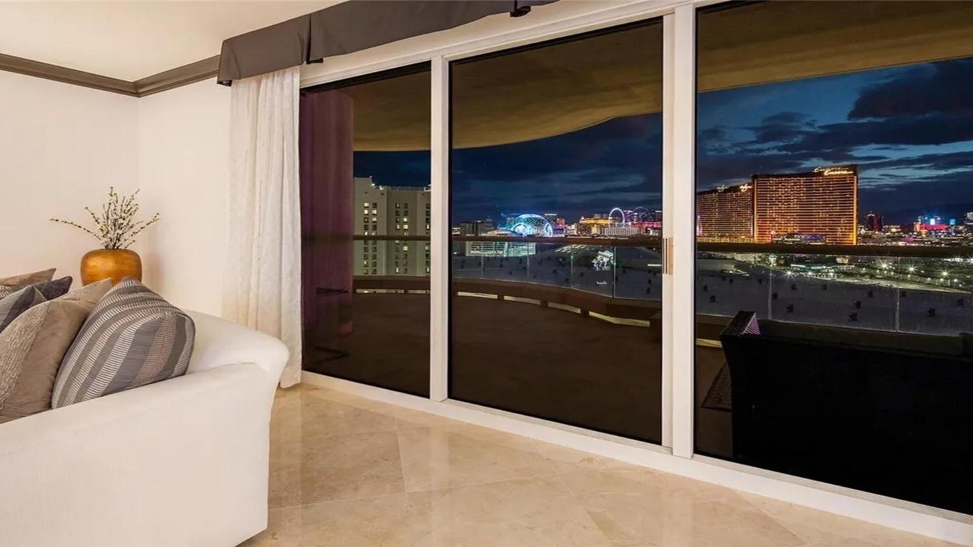 Stunning Four Bedroom Fully Professionally Remodeled Apartment Las Vegas Eksteriør bilde