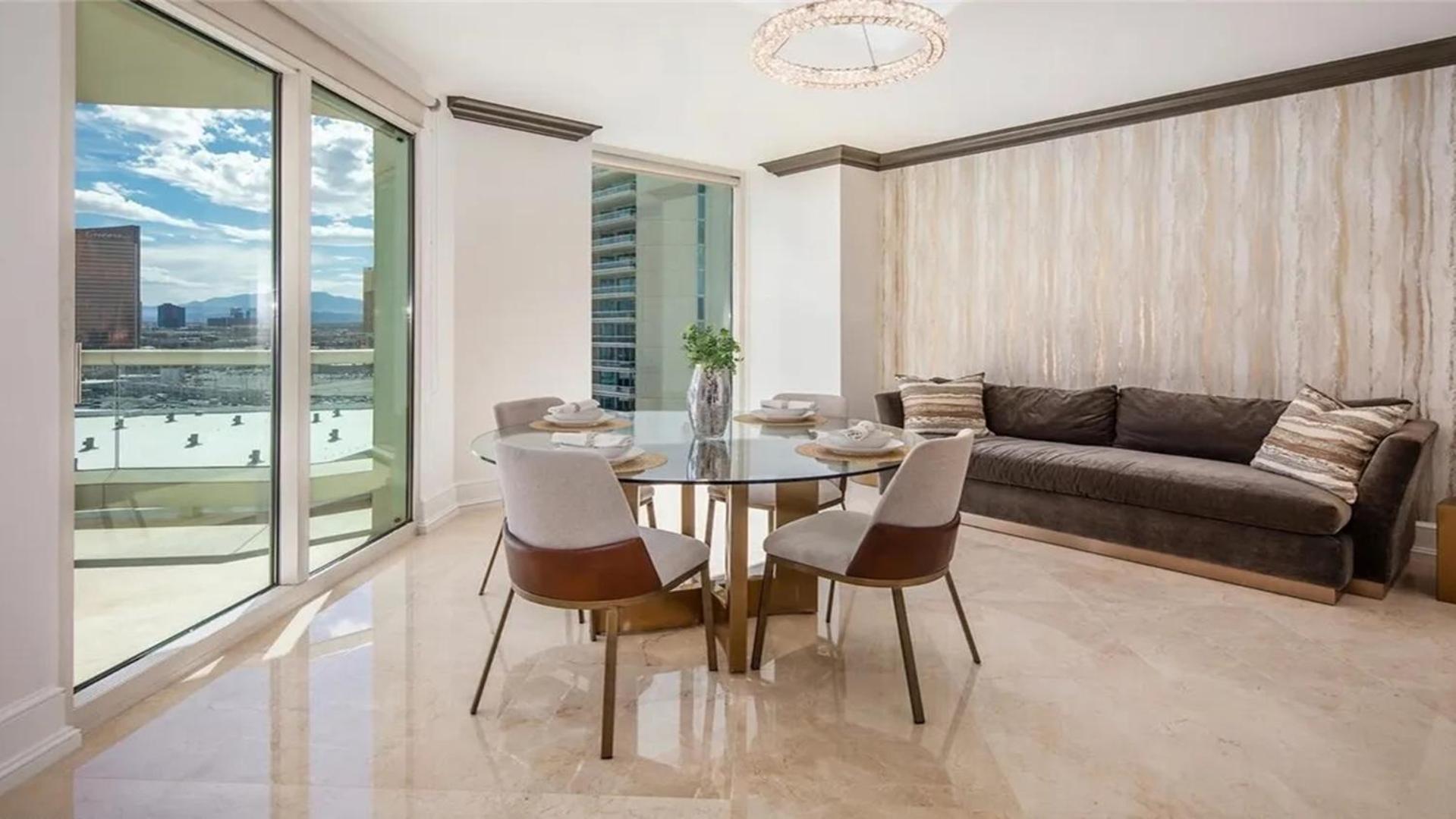 Stunning Four Bedroom Fully Professionally Remodeled Apartment Las Vegas Eksteriør bilde