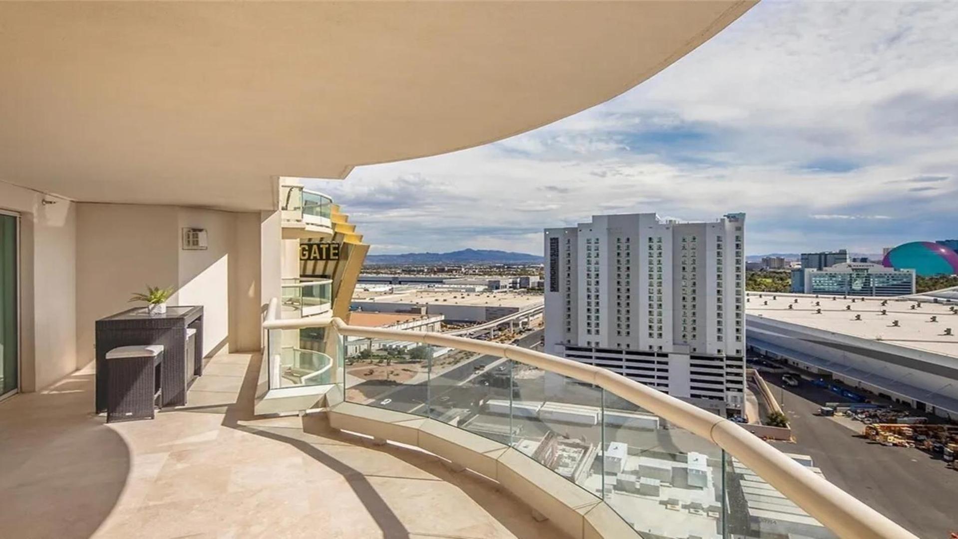 Stunning Four Bedroom Fully Professionally Remodeled Apartment Las Vegas Eksteriør bilde